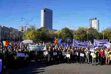 Silvicultorii anunţă protest, vineri, în Bucureşti – ”Aşa nu se mai poate” / Se vor alătura şi alte categorii socio – profesionale / Solicitările vizează Legea pensiilor şi Codul silvic