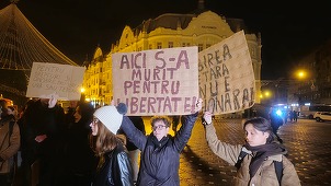 Mitinguri la Bucureşti, Timişoara, Iaşi, Constanţa - S-a strigat ”Azi în Timişoara, mâine în toată ţara”/ Constanţa - ”România mea nu-i legiunea ta” / Iaşi - ”Tinerii vă strigă-n cor, nu votaţi un dictator” / Bucureşti - ”Jos fascismul” - FOTO / VIDEO