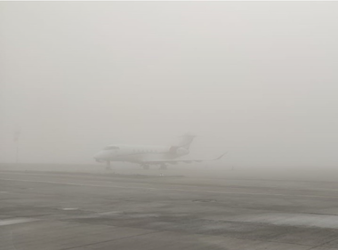 Ceaţa afectează în continuare traficul pe Aeroportul din Iaşi. Un zbor de la Bergamo a fost deviat la Timişoara, iar mai multe curse aeriene au fost anulate