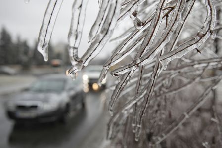 Centrul Infotrafic: Pe DN 2A, în judeţul Constanţa, se semnalează lapoviţă şi există riscul de a se forma polei/ Şoferii, sfătuiţi să circule cu atenţie