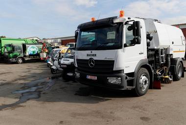 Primarul Ploieştiului vrea echipamente de salubritate în valoare de 10 milioane de euro după ieşirea din ADI Deşeuri, spunând că dacă ele nu există ar fi ”unul dintre cele mai mari jafuri”/ Reacţia şefului ADI Deşeuri