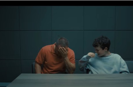Psiholog, despre mini seria „Adolescence”: Mesajul cheie e puterea relaţiilor autentice.  Adolescenţii au nevoie să se simtă văzuţi şi acceptaţi, nu doar pentru realizări, ci şi pentru vulnerabilităţi. Serialul nu e un manual, ci o provocare la reflecţie
