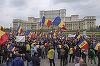 UPDATE - Câteva sute de susţinători ai lui Călin Georgescu, în Piaţa Constituţiei, de ziua de naştere a acestuia/ În paralel, are loc altă manifestaţie, iniţiată de AUR în faţa AEP, urmată de un marş spre Piaţa Victoriei/ Precizările Jandarmeriei - FOTO