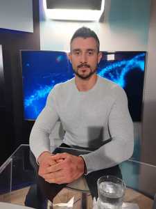 Cristian Drăghiceanu, osteopat: Nu există, de exemplu, o definiţie a posturii perfecte. Copiii trebuie învăţaţi să stea corect, dar trebuie abordat totul ca o joacă, pentru că ceea ce e strict creierul respinge