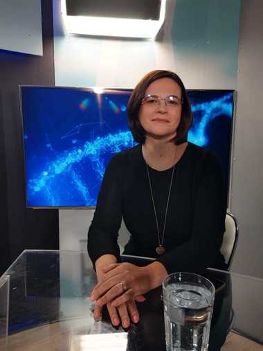 Psihologul Yolanda Creţescu: Noi condamnăm această lume virtuală, dar această lume şi-a găsit locul, pentru că era locul gol. Noi am fost cei care am dispărut din lumea şi din proximitatea copiilor