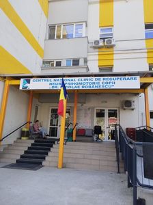 Ucraina testează bebeluşii pentru amiotrofie spinală. Screeningul, introdus după ce a început războiul/ Doi copii ucraineni sunt trataţi la Centrul N.Robănescu din Capitală/ România nu are screening neonatal susţinut de stat/ Ce spun medicii