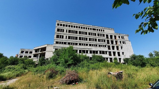 Contractul pentru construcţia Institutului Regional de Oncologie din Timişoara, semnat