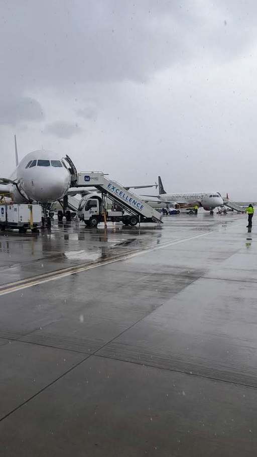 Oficialii Aeroportului Sibiu, despre vreme: Astăzi a fost ca pe Netflix - episod nou la fiecare oră