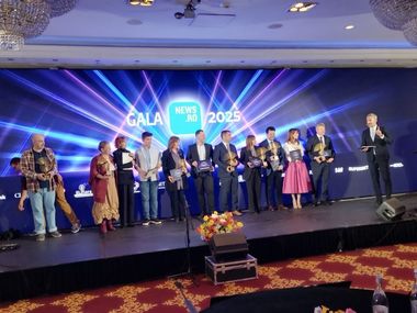 Gala News.ro - Premiul „Şcoala care luminează viitorul”, acordat Liceului Teoretic Internaţional de Informatică Bucureşti şi Lumina Educational Institutions