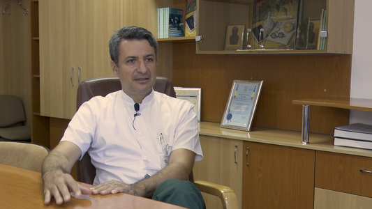 Medicul Patriciu Achimaş-Cadariu: Cred că ne-ar costa mai puţin să avem elicoptere care să transporte pacienţii către centrele importante decât să ţinem zeci de spitale care să se prefacă că fac diagnostic şi tratament