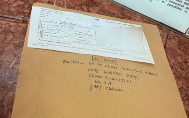 Plângere penală împotriva Hidro Prahova, a primarului oraşului Breaza şi a mai multor angajaţi ai Primăriei, după ce în oraş a fost furnizată apă contaminată cu bacteria Clostridium Perfringens