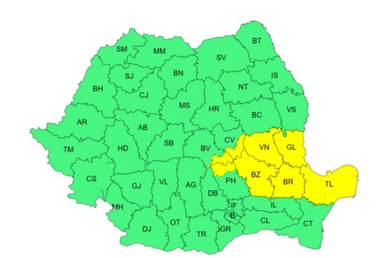 Meteorologii anunţă ploi torenţiale, cu descărcări electrice şi intensificări ale vântului, în toată ţara/ Vremea se va răci accentuat/ Cod galben de ploi şi furtuni, în nordul Dobrogei, nord-estul Munteniei, sudul Moldovei şi zona Carpaţilor de Curbură