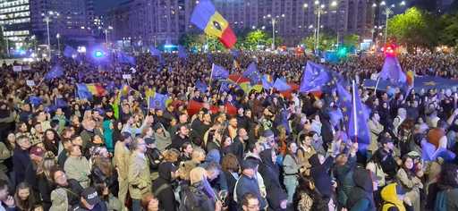 UPDATE - Impresionant miting pro-Europa în Bucureşti / Apel la ieşirea la vot: ”Viitorul se construieşte cu fiecare vot” / Se susţin libertatea şi democraţia / Mesaj pentru diaspora / Nu ne permitem riscul de a nu mai face parte din UE - FOTO/ VIDEO