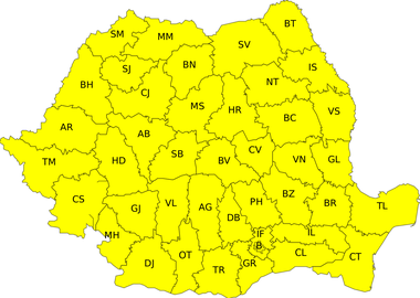 ANM: Vreme deosebit de rece şi vijelii în aproape toată ţara, luni şi marţi/ Lapoviţă şi ninsoare la munte, strat de zăpadă de până la şase centimetri