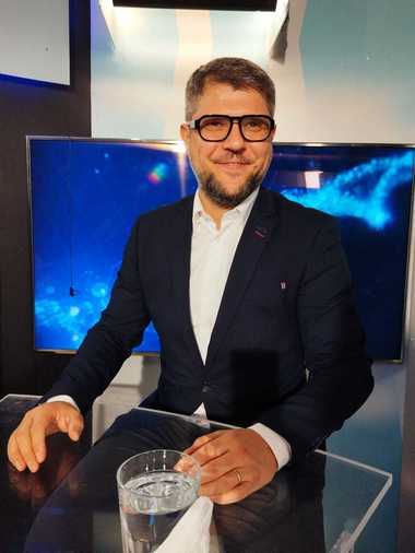 Profesorul Mihai Juncar, chirurg maxilo-facial: Raportat la populaţie, avem o densitate de stomatologi bună, mare chiar. Distribuţia acelor medici în teritoriu este un lucru discutabil