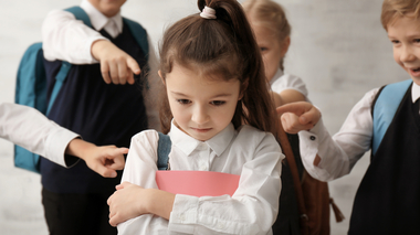 Studiu: 54% dintre părinţii români sunt îngrijoraţi că micuţii lor ar putea fi victime ale bullyingului în şcoli