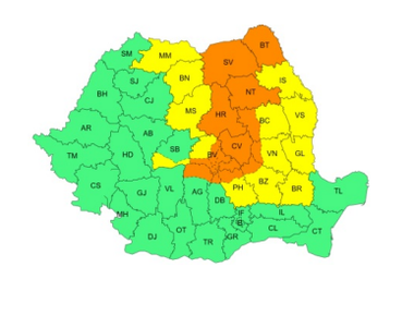 Cod galben de ploi, în Maramureş, Moldova, local în Transilvania şi nordul Munteniei/ Cod portocaliu de ploi abundente, în 12 judeţe/ Cod galben de vânt puternic, în jumătatea nordică a Moldovei şi în Oltenia/ Cod galben de furtuni, în mare parte din ţară