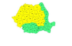 Cod galben de furtuni, cu averse torenţiale, descărcări electrice şi vânt puternic, în mare parte din ţară/ Cod galben privind intensificări ale vântului, vineri, în Moldova şi în nord-estul Munteniei