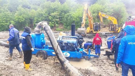Salrom face precizări în legătură cu investiţiile „majore” făcute anul trecut la Salina Praid pentru remedierea şi prevenirea unor eventuale inundaţii/ Conducerea afirmă că  societatea nu are atribuţii pentru realizarea unor lucrări hidrotehnice 