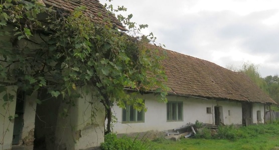 Traseu care conectează 18 localităţi din judeţul Braşov, inclus în Via Transilvanica. Drumul porneşte din Viscri şi are o lungime de 170 de kilometri