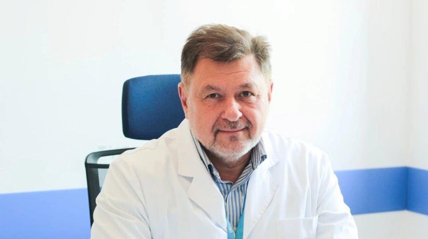 Ce e mai dăunător pentru sănătate: zahărul sau alcoolul? Ministrul Sănătăţii: În cantităţi reduse, niciunul nu este dăunător / Ce alege Alexandru Rafila între covrigi şi merdenele - VIDEO 
