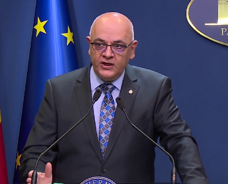 Raed Arafat: Persoanele evacuate la Praid vor rămâne evacuate. Singurul moment în care putem să-i aducem înapoi este după implementarea senzorilor microseismici / Mesaj RO-Alert în zonă, să nu se consume peşti morţi din apele curgătoare