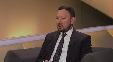 Romsilva are 99 de directori. Fechet: Vreau şi eu să văd care e tragedia dacă rămânem cu 17. Sunt Direcţii Silvice care n-au mai obţinut profit de ani buni şi nimeni nu le-a întrebat nimic / Ce spune despre primele de pensionare de 100.000 de euro-VIDEO