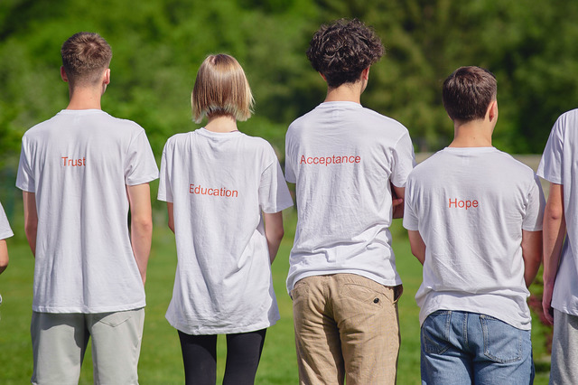 Coordonator de programe Asociaţia Zi de Bine, despre obstacolele majore care îi împiedică pe adolescenţi să ceară ajutor: Teama de a fi judecaţi, stigma, nivelul de anxietate, depresia/ Nu le asigurăm un spaţiu atât de sigur şi uman