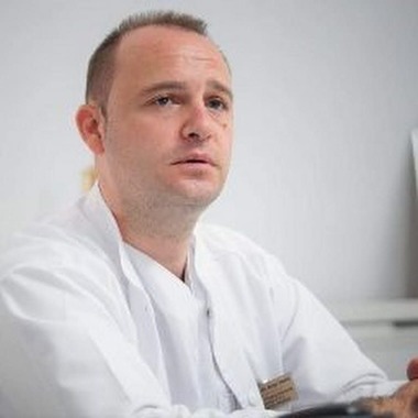 Iaşi: 85 de persoane vaccinate antirabic, după ce în judeţ au fost semnalate trei focare. Există suspiciune de rabie în rândul a zeci de studenţi de la Medicină Veterinară