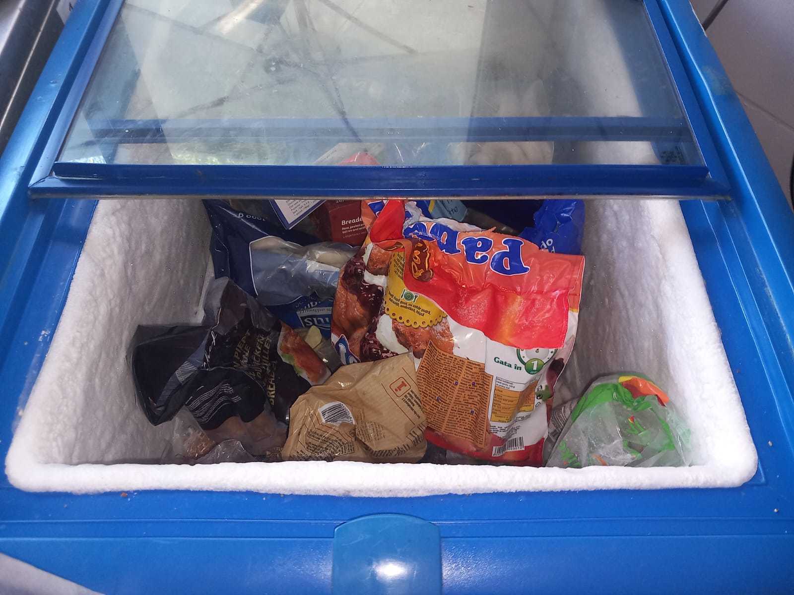 ANSVSA a dat amenzi de aproape 5,5 milioane de lei şi a suspendat activitatea a 11 supermarketuri şi zece hipermarketuri, în campania „Zero toleranţă pentru neregulile alimentare”, din ultimele două săptămâni