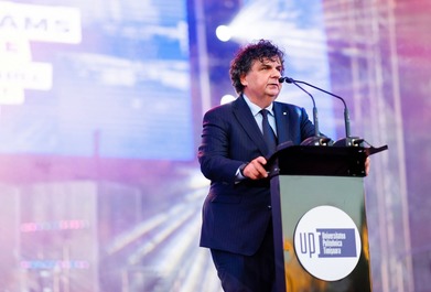 Rectorul Universităţii Politehnica Timişoara: Statul român a luat decizii, atât la cresterea burselor, cât şi acum la scăderea lor, doar din punct de vedere financiar, fără vreun obiectiv educaţional, ceea ce nu poate conduce la rezultate în educaţie
