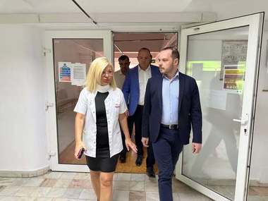 Ministrul Sănătăţii, vizită la Spitalul Clinic de Recuperare Medicală Băile Felix: Unitatea beneficiază de o finanţare europeană în valoare de 31 de milioane de euro, pentru reabilitare şi extindere. Lucrările vor demara în această toamnă