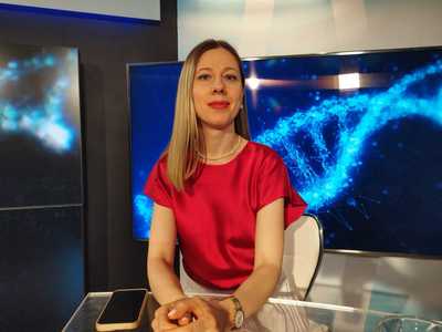 Cum convingem copiii să nu renunţe la igiena dentară în vacanţă? Periuţele electrice care monitorizează timpul, pastele de dinţi noi şi instructorii, elemente-cheie