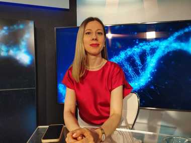 Cum convingem copiii să nu renunţe la igiena dentară în vacanţă? Periuţele electrice care monitorizează timpul, pastele de dinţi noi şi instructorii, elemente-cheie