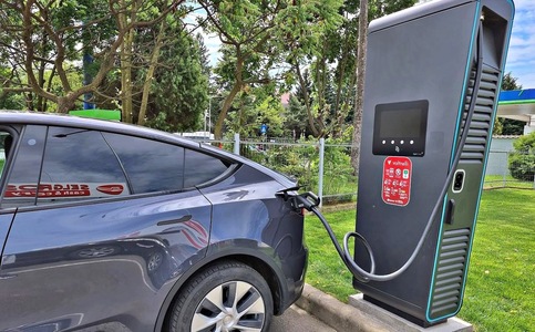 Ministrul Mediului: Pentru toate programele de la AFM urmează să fie luată o decizie / Voucherul la maşini electrice va fi scăzut. Bugetul, pur şi simplu nu poate să acopere vouchere de 37.000 de lei
