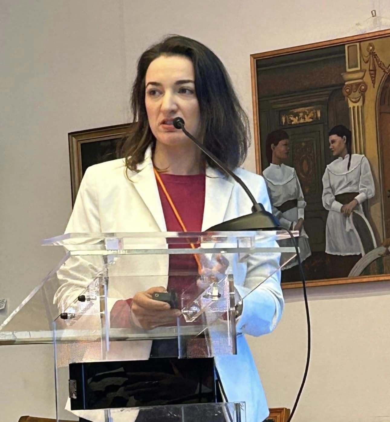Operaţia pentru tratarea miopiei, total nerecomandată în cazul copiilor, avertizează oftalmologul Lorena Cioracsim