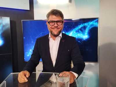 Cum să ne alegem stomatologul: tânăr şi cu multe cursuri sau vârstnic şi cu experienţă? Răspunsul profesorului Mihai Juncar: Aş recomanda întotdeauna echilibrul