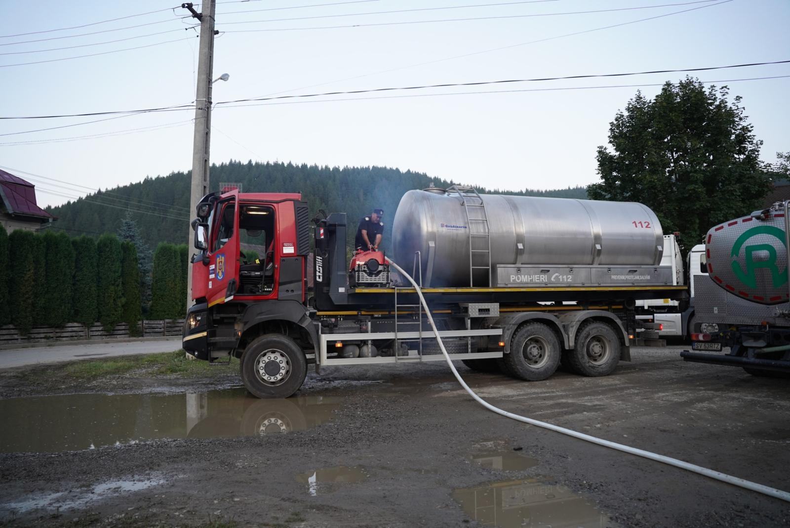 Şeful CJ Suceava: Am găsit soluţia provizorie pentru a asigura apă menajeră celor peste 1.000 de oameni din Broşteni care locuiesc în zona blocurilor, fostul cartier minier/ ISU va transporta apă cu autospecialele pentru a umple bazinele