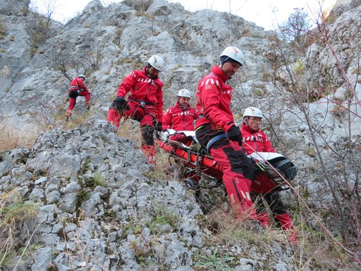 Salvamont România: E nevoie de deblocarea a 300 de posturi de salvatori montani la nivel naţional/ Fără aceşti noi salvatori care să se alăture celor 326 existenţi, funcţionarea serviciului în condiţii de siguranţă va deveni imposibilă
