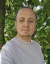 Andi Cârlan, binele de la ”Marius Nasta”. Deşi luptă cu o afecţiune gravă, găseşte timp să ofere sprijin pacienţilor. Despre medici: A vorbi despre nevoile neacoperite ale pacienţilor, mai ales în ţara lui ”avem de toate”, e un lucru fenomenal

