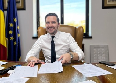 INTERVIU - Stelian Bujduveanu: Nu exclud o candidatură la Primăria Capitalei. Benefic ar fi ca toate forţele de guvernare să susţină un singur candidat. Riscăm să dăm Capitala pe mâna unui suveranist / Ce spune despre Cătălin Drulă şi Ciprian Ciucu 