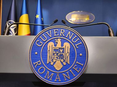 Federaţia Naţională a Sindicatelor din Administraţie: Guvernul taie din cel mai subdimensionat sistem şi amputează definitiv capacitatea administrativă a statului