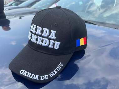 Set de 12 ghiduri pentru firmele care desfăşoară activităţi cu potenţial impact asupra mediului, disponibil pe site-ul Gărzii de Mediu