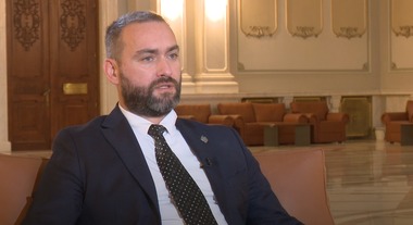 Deputatul liberal Cristian Niculescu-Ţâgârlaş: De la porţi maramureşene, la punţi diplomatice între România şi Ucraina. Un mesaj diplomatic important, transmis de preşedintele Radei Supreme a Ucrainei, Ruslan Stefanchuk, cu ocazia Zilei Maramureşului