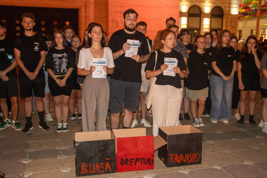 ANOSR avertizează că protestele studenţilor faţă de măsurile privind reducerile din sistemul de învăşământ superior nu se vor opri aici: „Anul universitar nu poate începe aşa!”/ Solicitările studenţilor