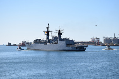 Fregata ”Regina Maria” preia pentru a doua oară comanda Operaţiei NATO Sea Guardian / Militarii vor executa misiuni de consolidare a securităţii maritime pe flancul sudic al NATO 
