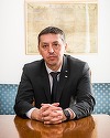 Ministrul Educaţiei spune că va cere directorilor de şcoli, printr-o adresă, să anunţe cum va începe şcoala în unităţile lor de învăţământ, pentru ca părinţii să ştie ce au de făcut pe 8 septembrie: Sunt convins că elevii vor fi primiţi în şcoli