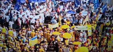 Protestul profesorilor în Piaţa Victoriei a început/ Sute de cadre didactice s-au strâns în faşa Guvernului şi vor pleca apoi în marş spre Palatul Cotroceni - FOTO, VIDEO