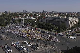 UPDATE - Mii de profesori au protestat luni în Capitală cerând demisia ministrului Educaţiei şi abrogarea măsurilor asumate de Guvern/ Ce le-a spus Nicuşor Dan sindicaliştilor la întâlnirea de la Cotroceni - FOTO, VIDEO