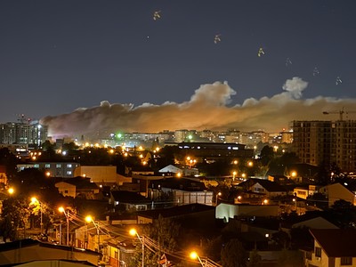 Agenţia Naţională pentru Mediu anunţă că valorile concentraţiilor particulelor PM10 şi PM2,5 au reintrat în normal, după incendiul uriaş de la un depozit din sectorul 2 al Capitalei/ Marţi seară, limita maximă admisă la PM10 a fost depăşită de şapte ori